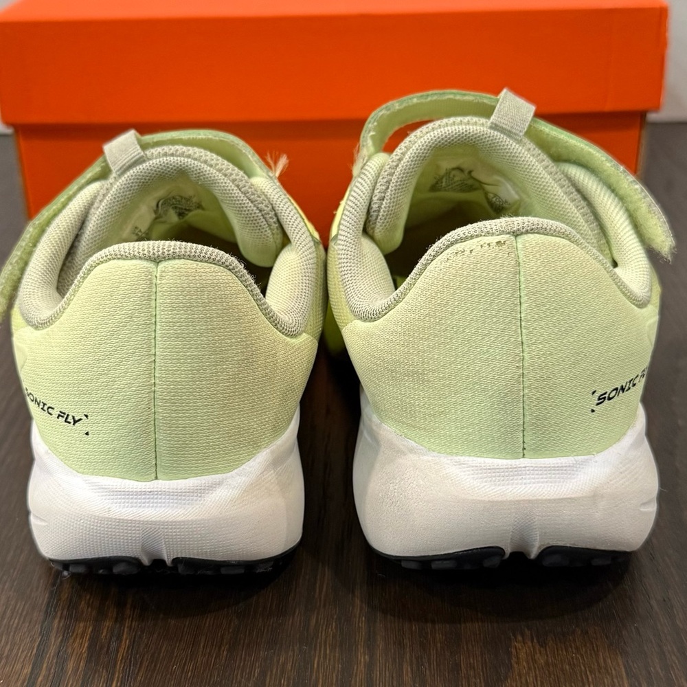 Nike Sonic Fly - Picture 5 of 10